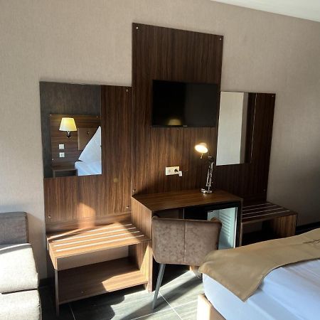 Hotel Pasa Paradies Kostenlose Parkplaetze Hanau Екстер'єр фото