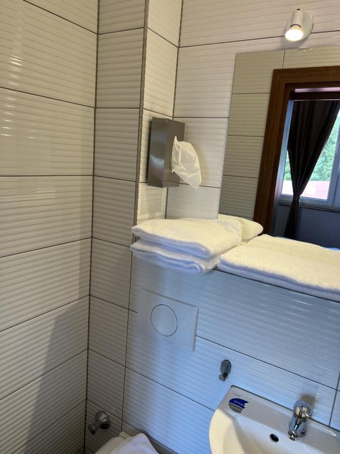 Hotel Pasa Paradies Kostenlose Parkplaetze Hanau Екстер'єр фото