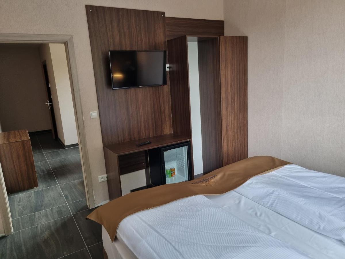 Hotel Pasa Paradies Kostenlose Parkplaetze Hanau Екстер'єр фото